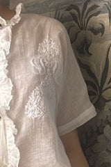 INJIRI HERBARIUM 100 Hand EMBROIDERED BLOUSE
