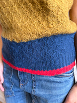 INJIRI WOOL SWEATER VEST IN MUSTARD STRIPE