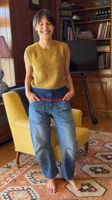 INJIRI WOOL SWEATER VEST IN MUSTARD STRIPE